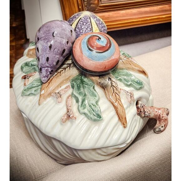 Fitz and Floyd Oceana Collection Sugar Bowl with Lid and Spoon Nautical Shells - Picture 2 of 9